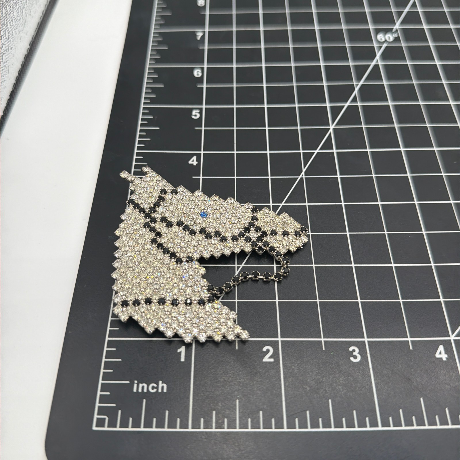Vintage BAUER Signed Mesh Rhinestone Horse Head Brooch – Sparkling Statement Pin