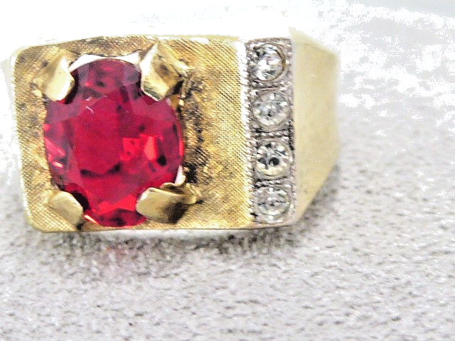 VINTAGE 10K YELLOW GOLD FILLED NEW OLD STOCK 70’S RED CLEAR STONE RING SIZE 525