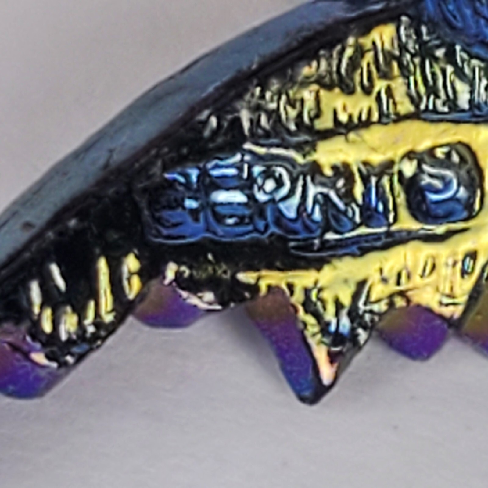Vintage Gerry’s Iridescent Blue Purple w/ Gold Accents Red Eyes Bird Brooch Pin