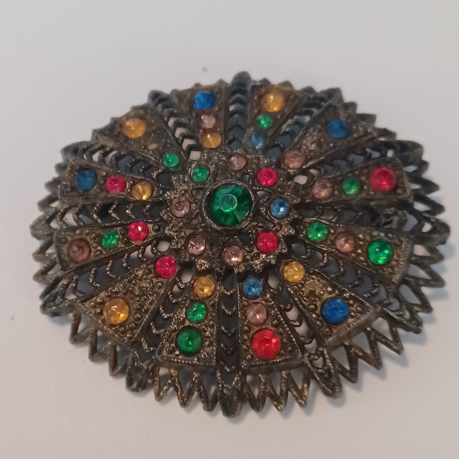 Little Nemo LN 25 Colorful Art Deco Style Rhinestone Ornate Oval Brooch Vintage