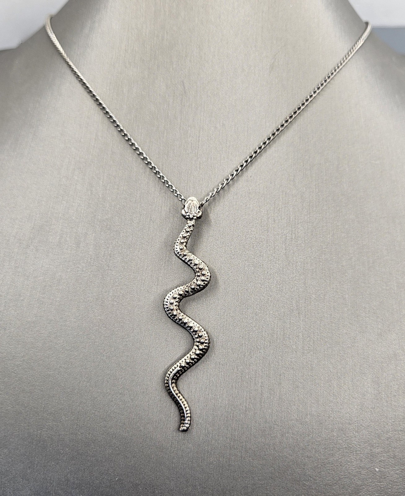 Vintage Snake Pendant Necklace Silver Tone Serpent Choker Chain 15″
