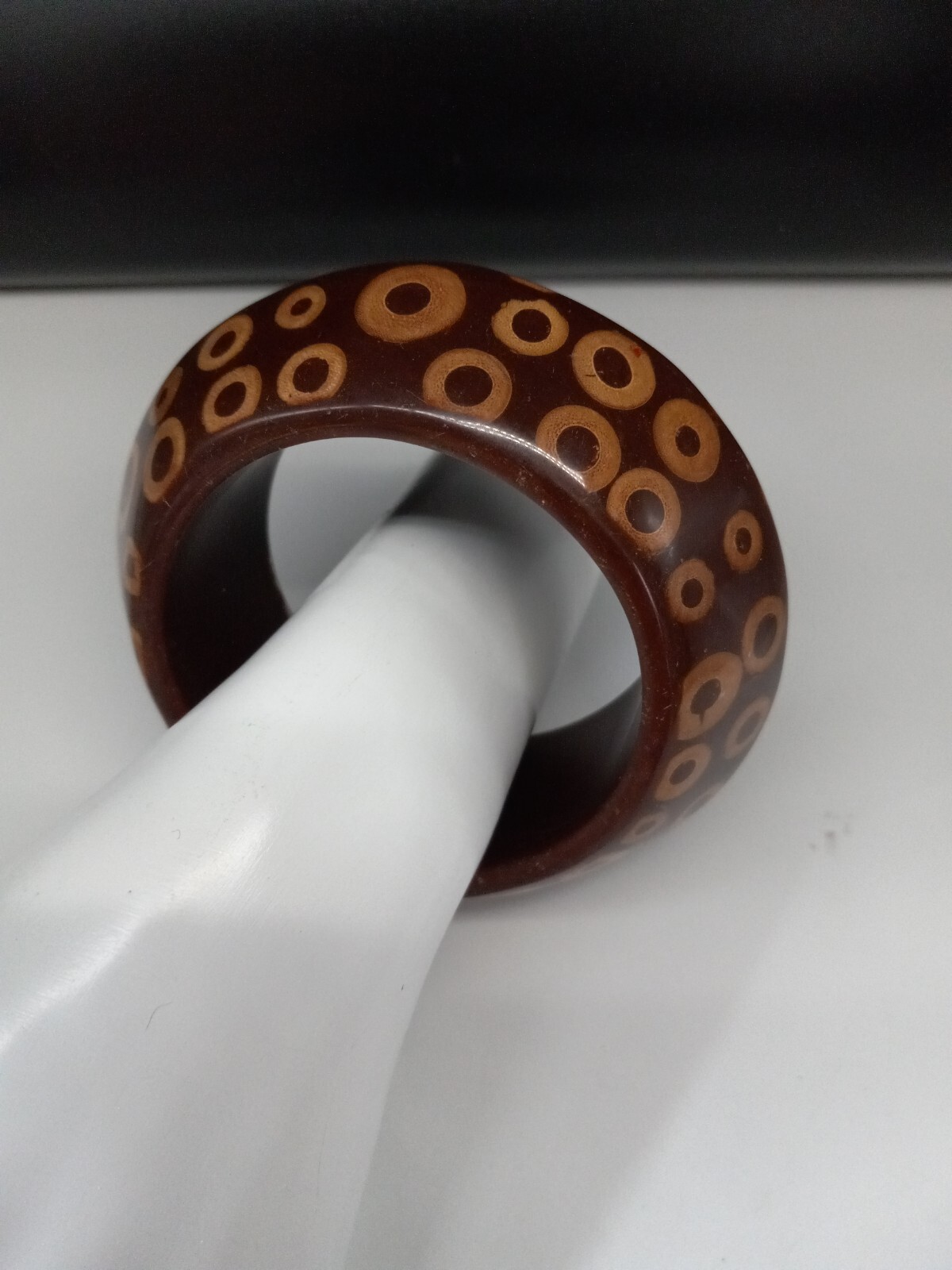 Kjl Vintage Massive Lucite Brown Polka Dot Designer Bangle Bracelet