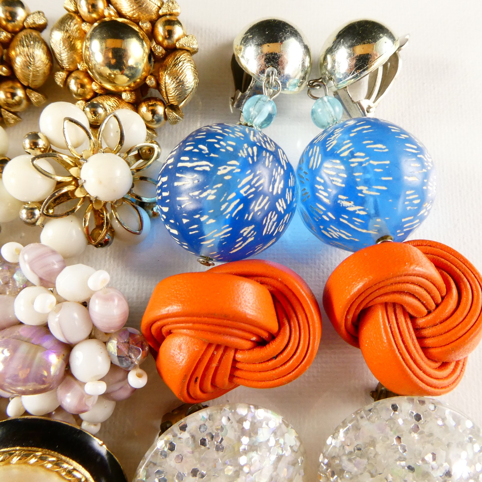 Vintage Clip On Earrings Jewelry Lot 26 Pairs Some Signed Napier Coro Carolee