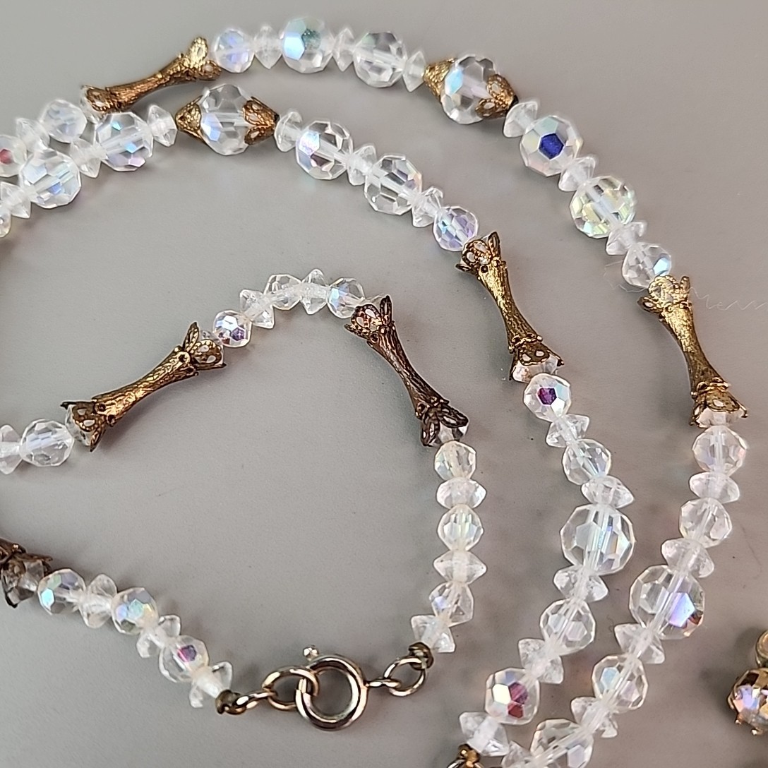 Vintage AB Glass Beaded Tassel Necklace Earrings Set Gold Tone Bar Links 26″