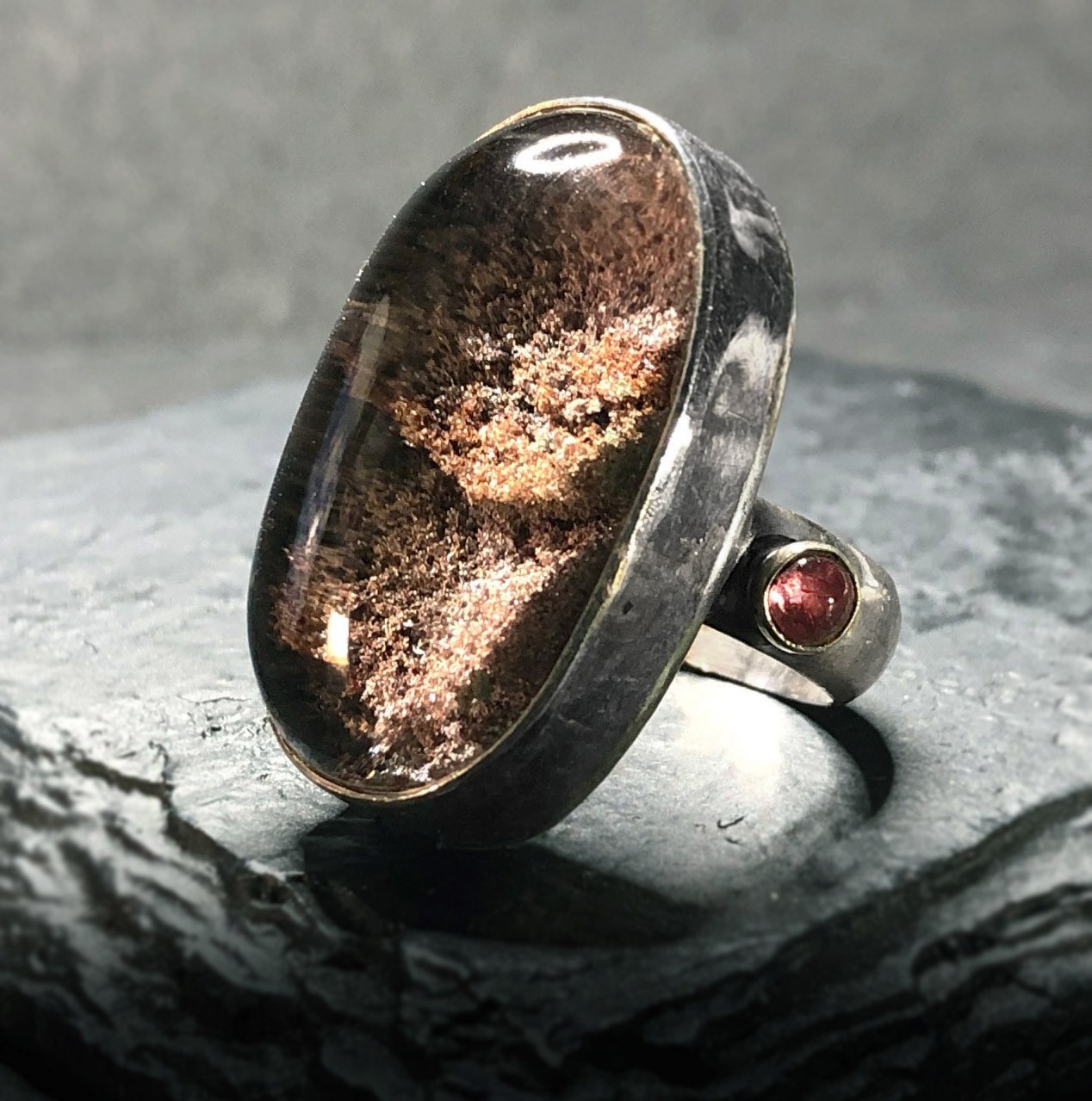 Vtg UNIQUE Modernist Era Large PHANTOM QUARTZ Bulging Cab Sterling Silver Ring