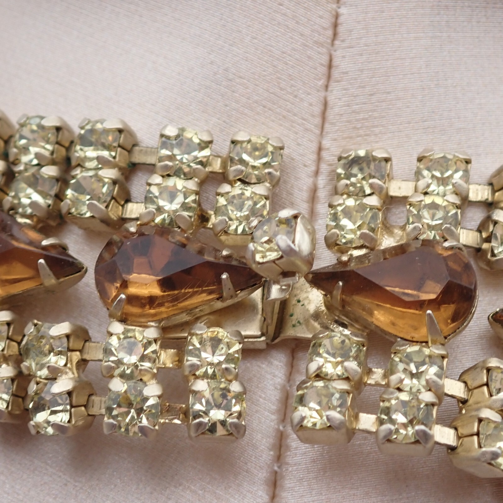 Vintage Statement 5 Row Golden Brown Pear Rhinestone 15″ Gold Tone Necklace