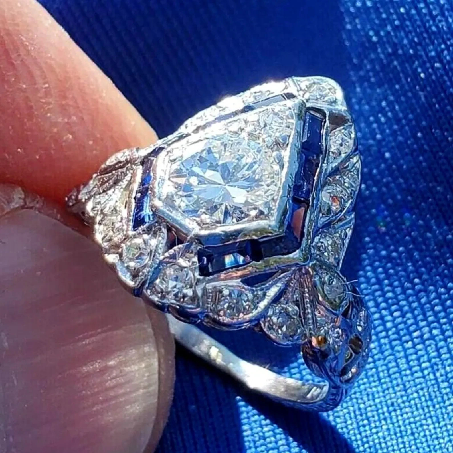 Original EARTH MINED DIAMOND Deco Engagement Ring PLATINUM Statement Solitaire 5