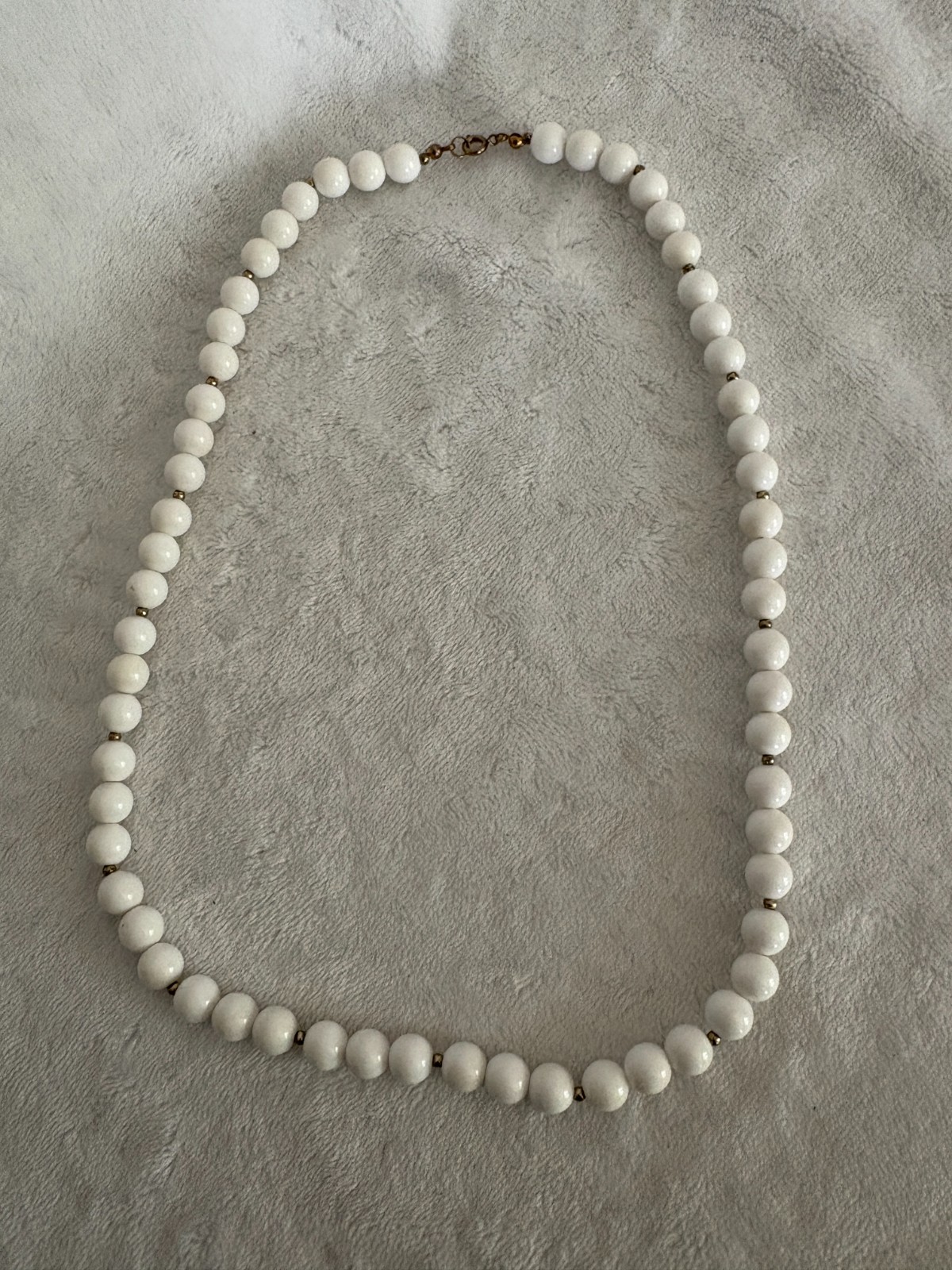 Vtg PATRIOTIC LUCITE Red, White, & Blue Beaded Necklaces & Earring Jewelry
