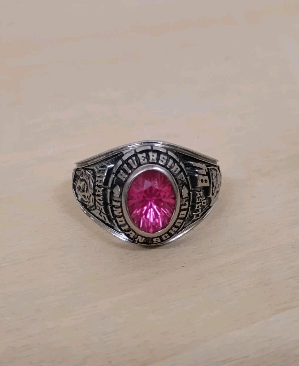 Vintage 1984 Jostens Braves Ladies Class Ring Pink Simulated Ruby White Metal 6