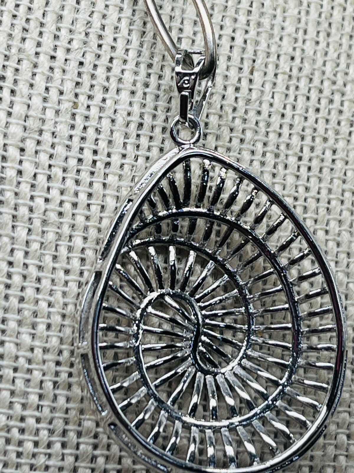 Sterling Silver Fossil Charm Chain Necklace 16″ Chain, 1.5″ pendant ne02