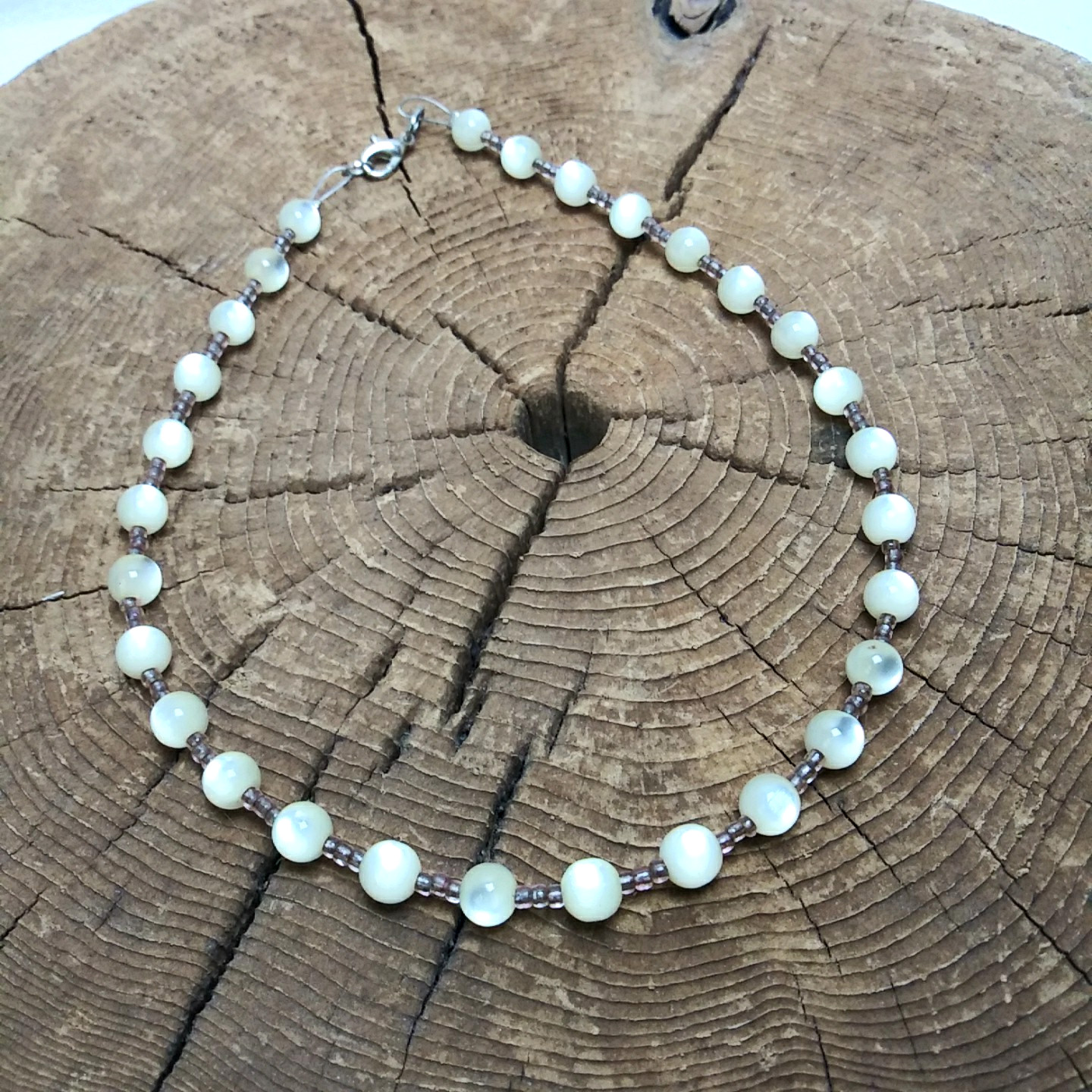 Moonglow Lucite & Glass Bead Choker Necklace 14″ Handmade Vintage Beads
