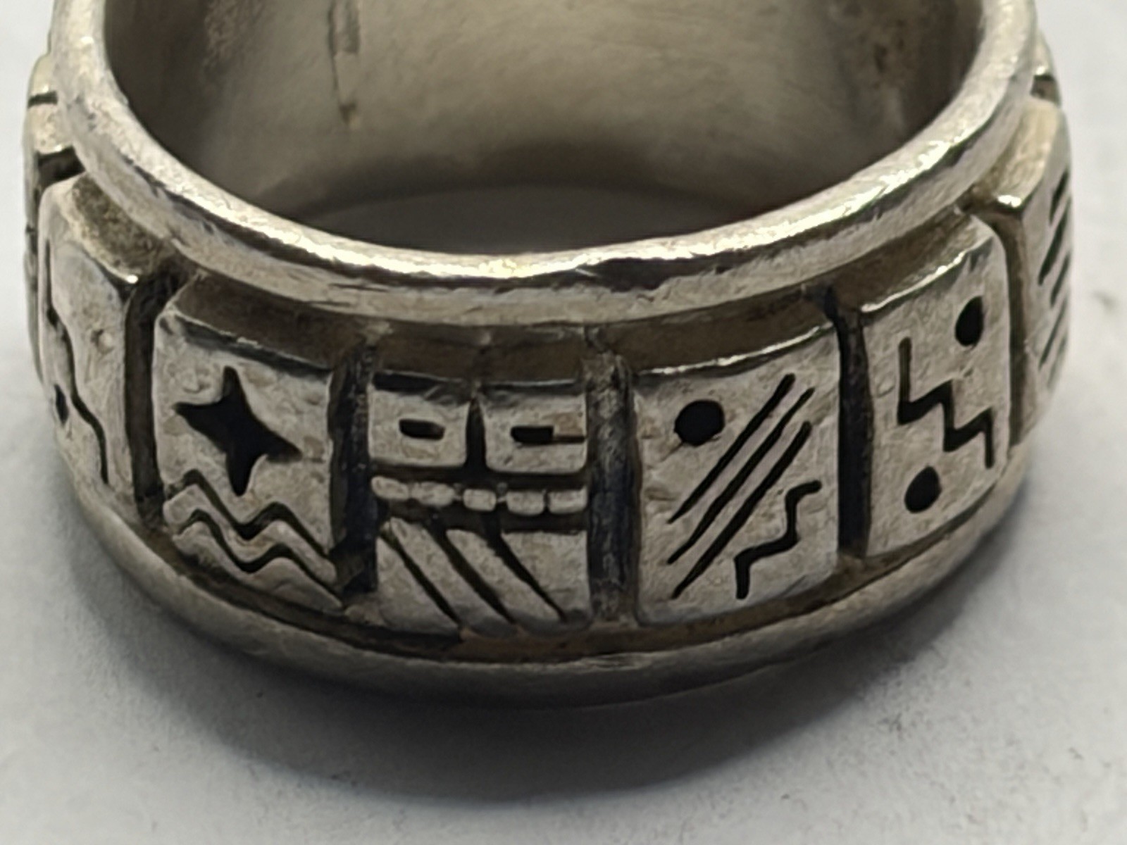 Vintage tribal design sterling silver traditional band men women ring sz 7.5