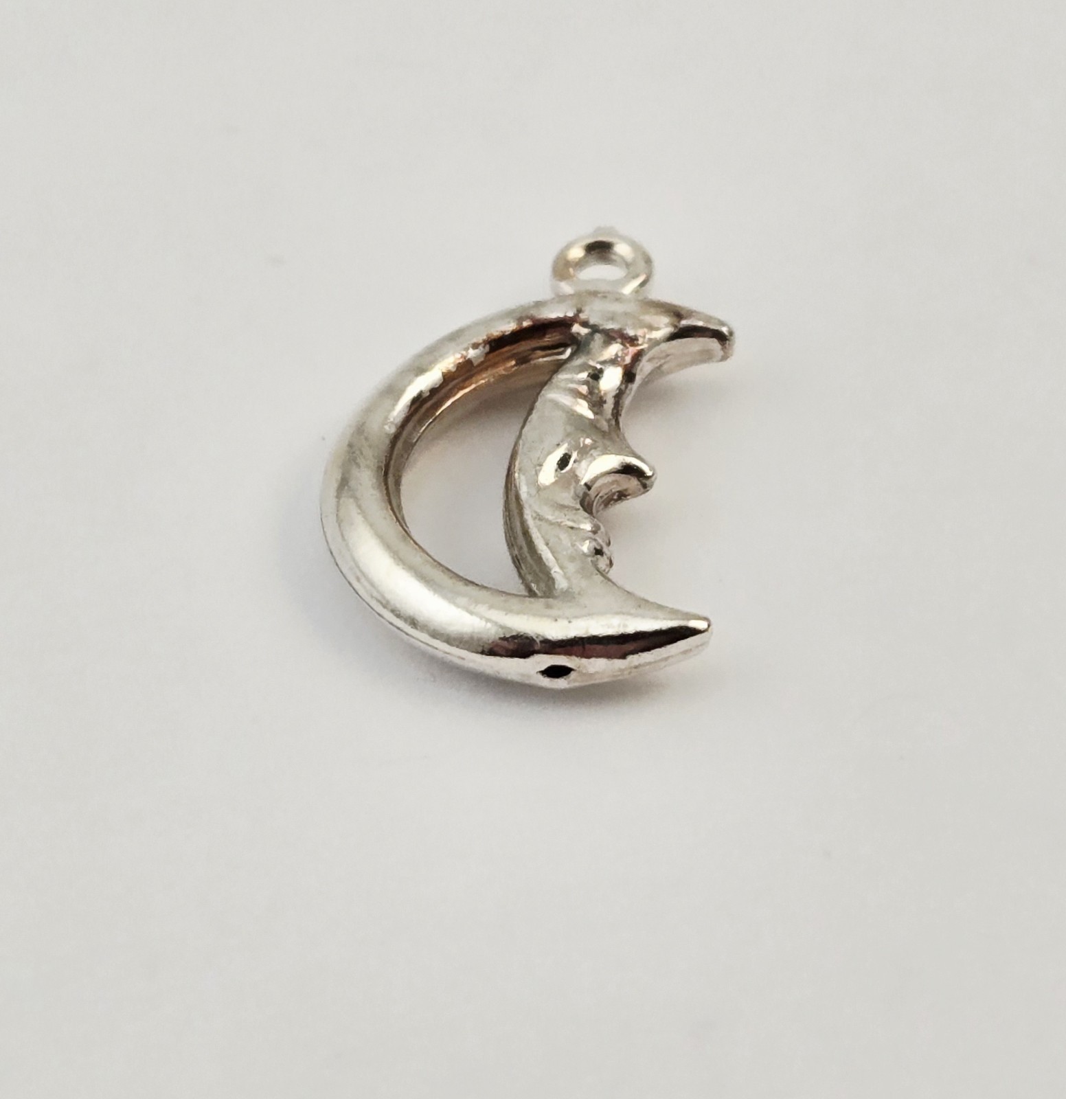 Vintage Sterling Silver Man in the Moon Crescent Hollow Pendant 925 – 1.1g