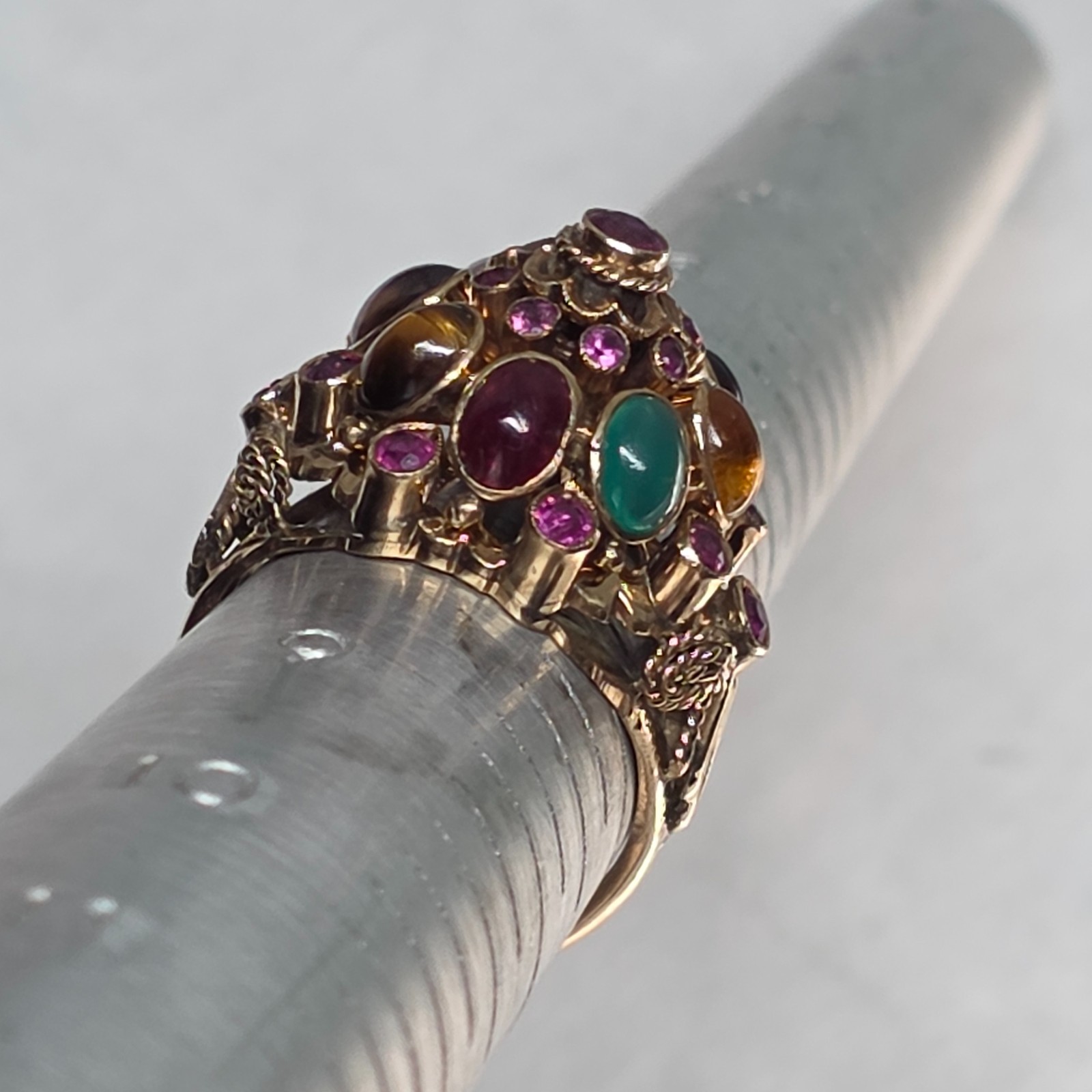 Vintage Thai Princess Harem Ring 18K Gold Multi Gem Cabochon 6.8g Sz 7.75