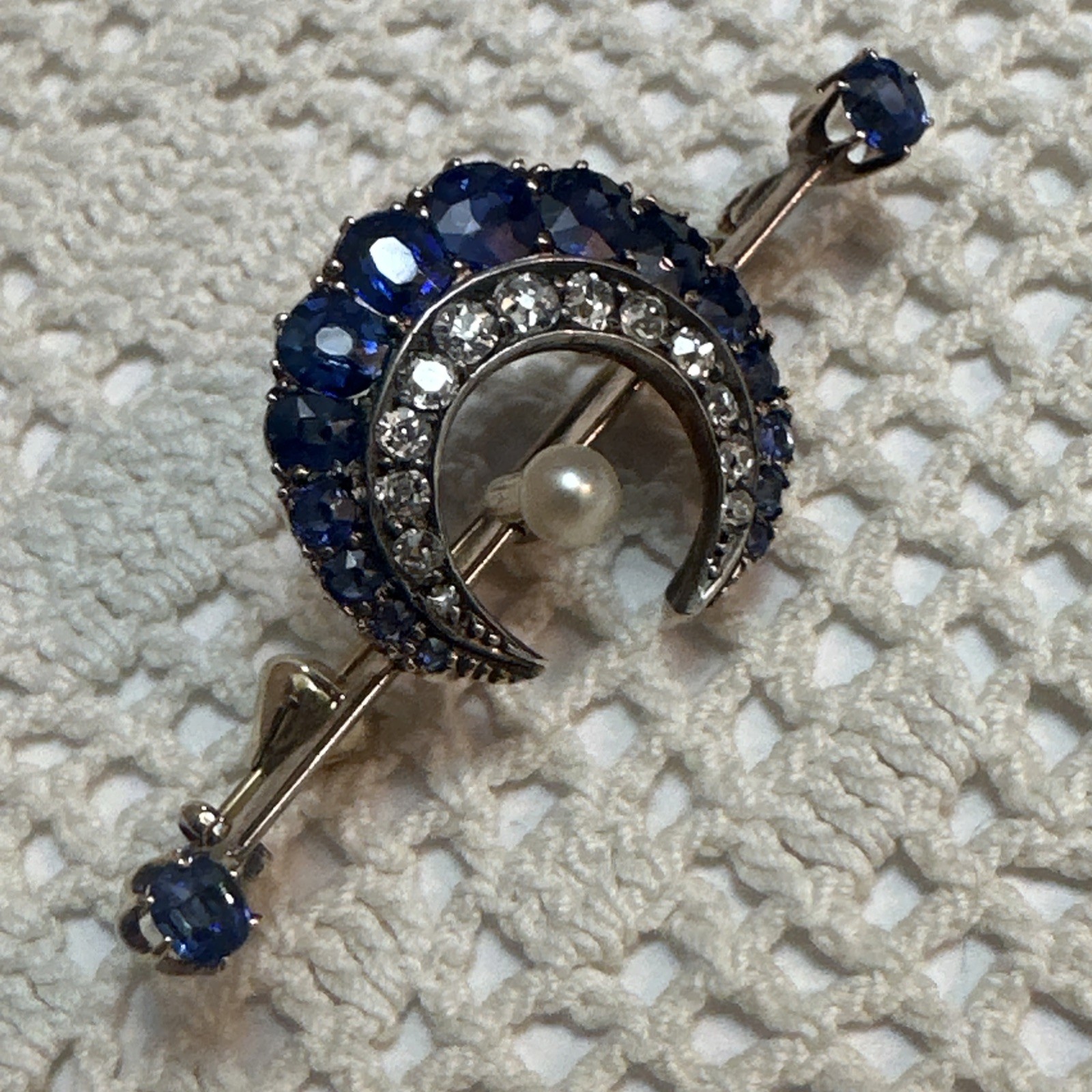 Late 19th Century MOON Sapphire, Diamond & Pearl Broach Set In 9-12k Gold w BOX