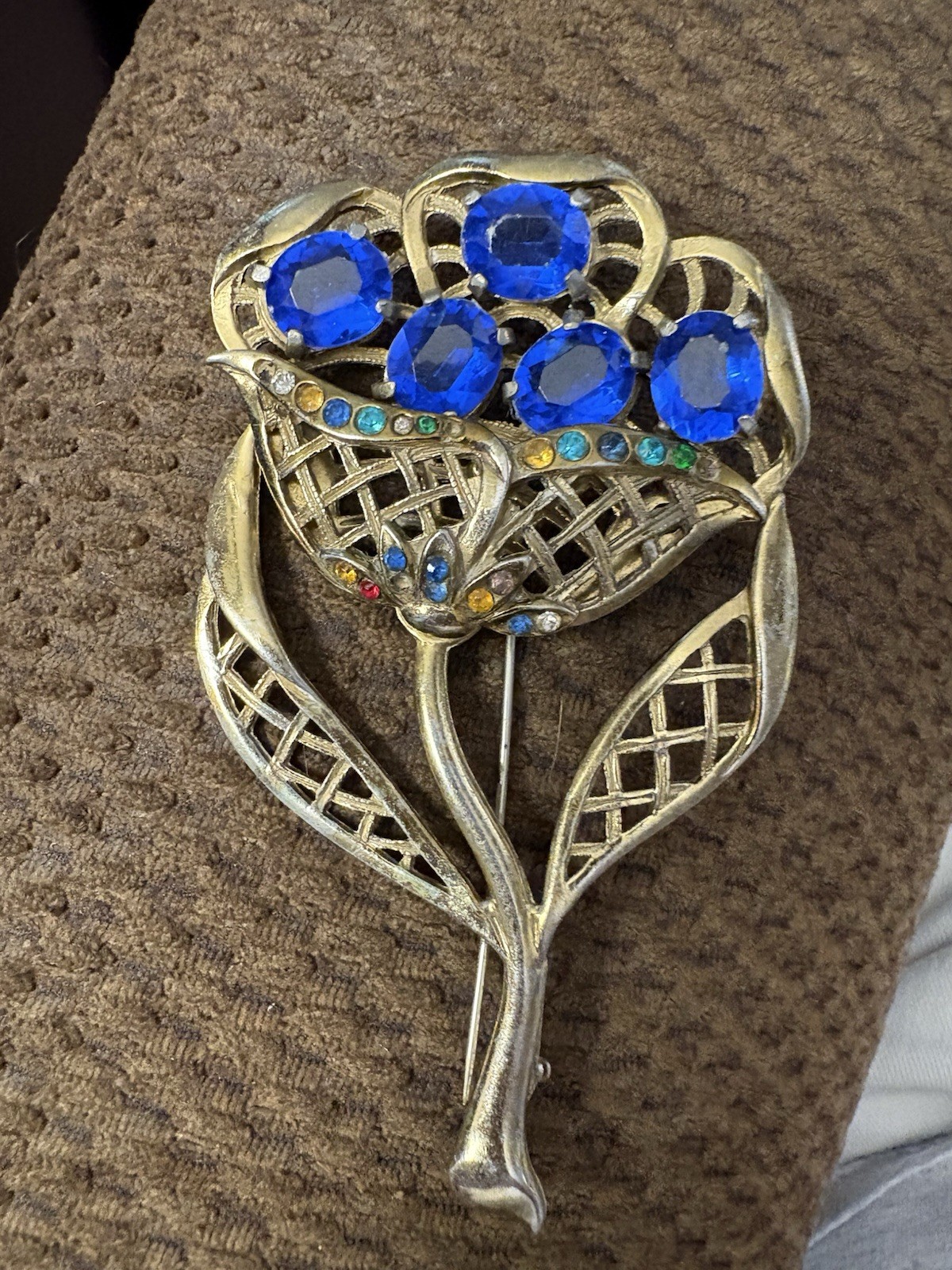 vintage “Little Nemo” rhinestone flower basket brooch