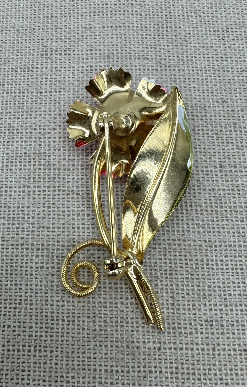 Vintage Gold Tone Faux Pearl Bright Pink Enamel Flower Brooch Pin