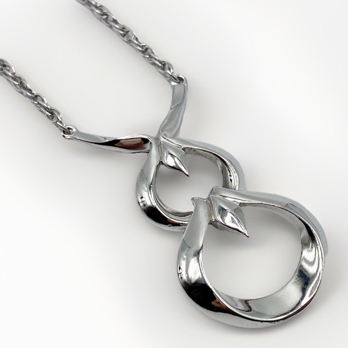 Vintage Crown Trifari Modernist Pendant Necklace Signed Silver Tone Abstract 20”