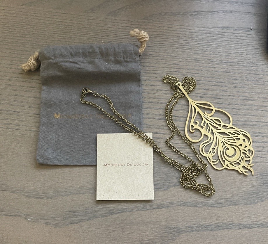 Monserat De Lucca Vintage Brass Gold Intricate Peacock Feather Necklace NWT