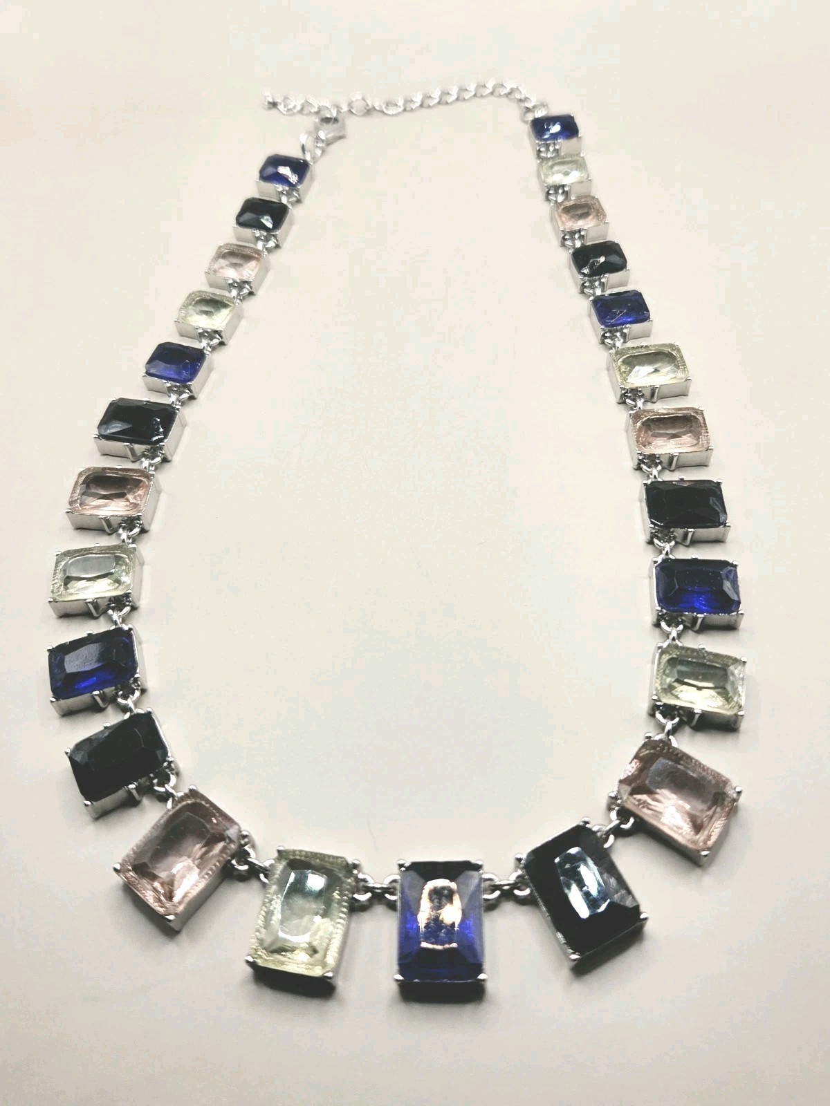 Art Deco Style Choker Necklace 20″ Faceted Chunky Multi Glass Statement 0330