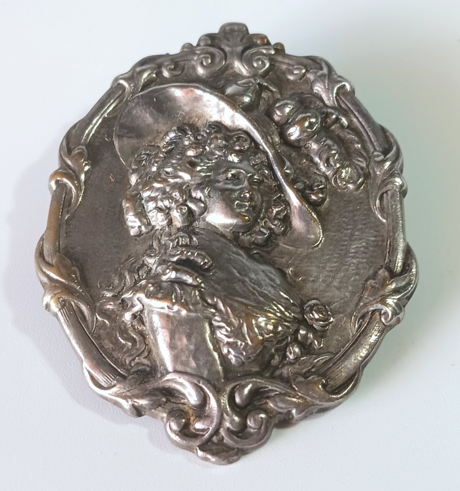Antique Silver Art Nouveau Repousse Brooch Pendant: Fancy Lady in Large Hat