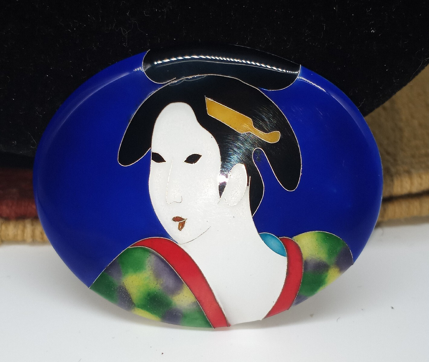 Vintage Traditional Japanese Geisha Oval Brooch Enamel Over Metal Signed