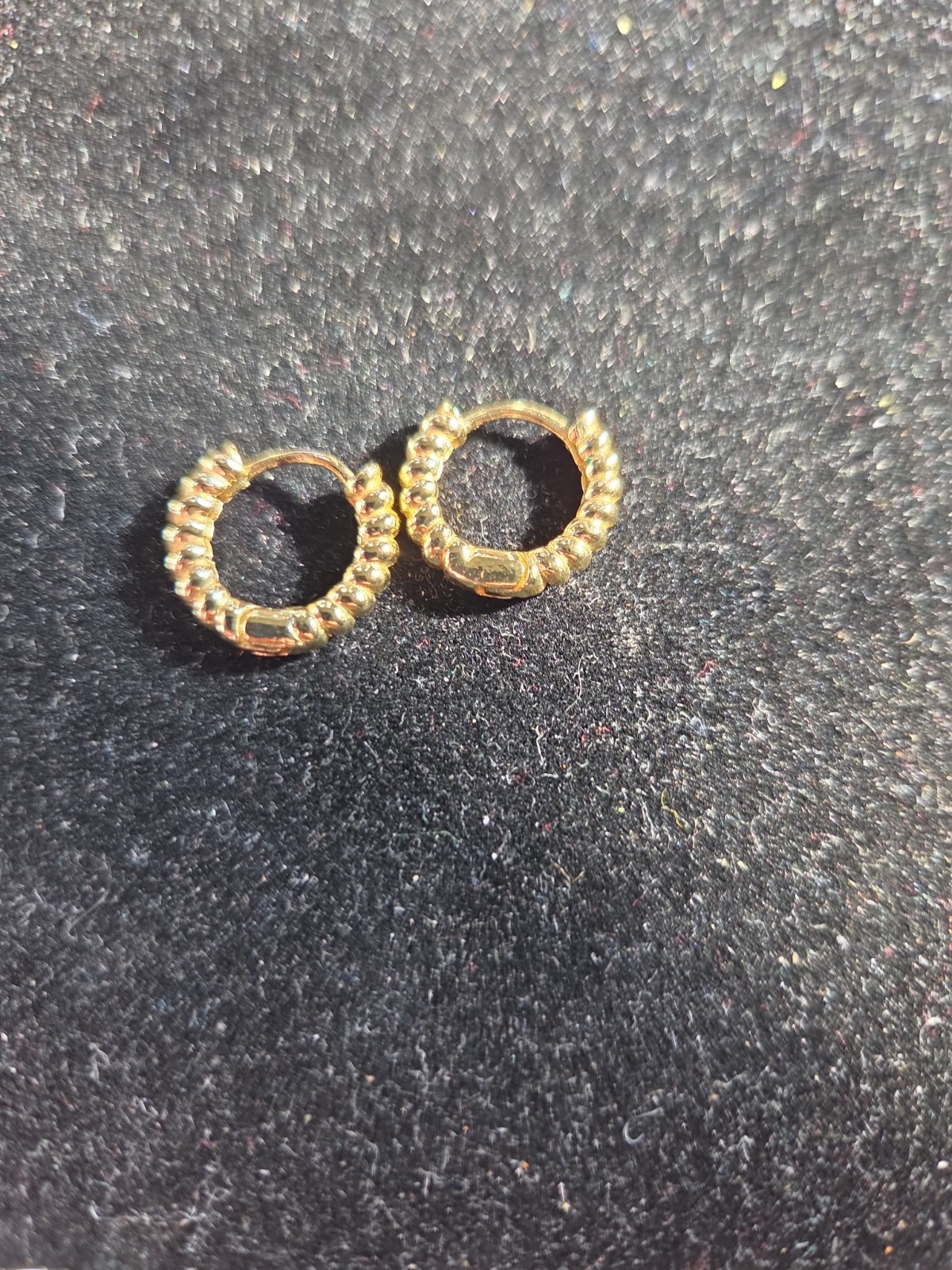 Four pairs of 10k gold plated one pair pearls clip-ons Avon.