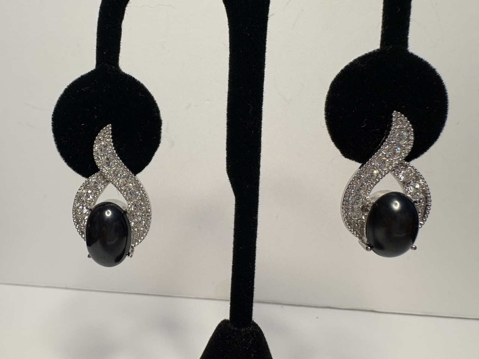 Vintage Fifth Avenue Collection Butler Crystal Rhinestone Earrings Silver Studs