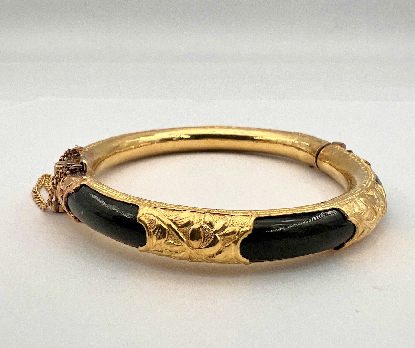 Antique Chinese 24K Yellow Gold Black Gem 8mm 6.5″ Hinged Bracelet Bangle 26.9g