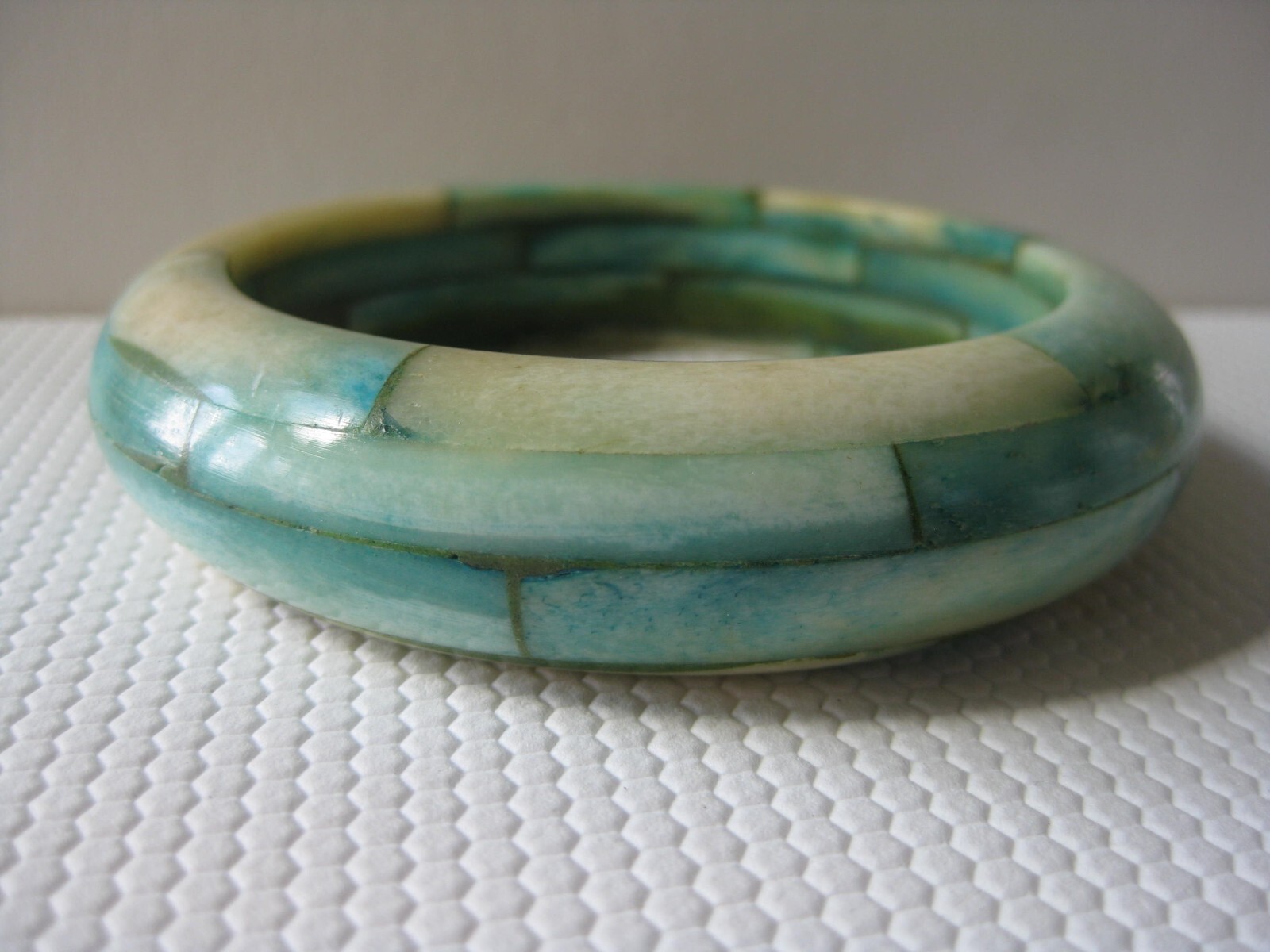 Vintage INDIA Label Dyed Bone Bracelet Bangle Laminated Natural Turquoise Green