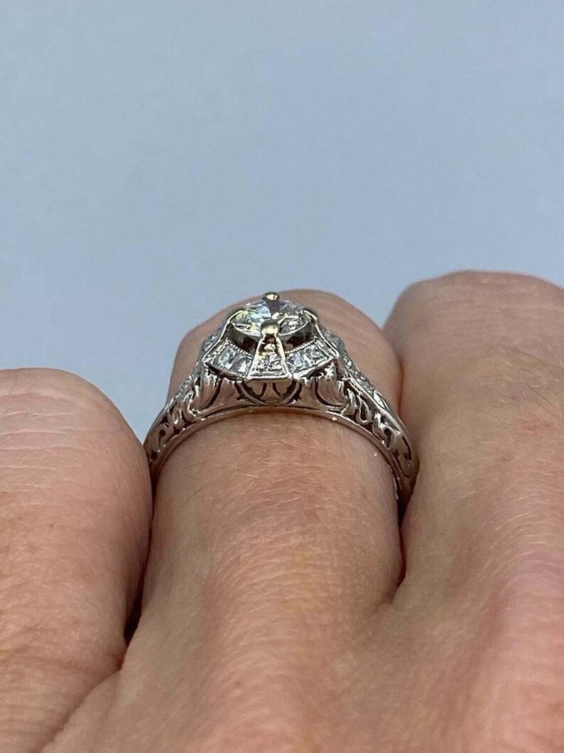 Art Deco Vintage Round Cut Lab Created Diamond 925 Silver Engagement Bridal Ring