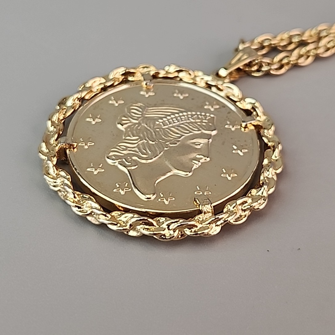 Vintage Avon Bicentennial Coin Necklace Lady Liberty 1976 Gold Tone 28″