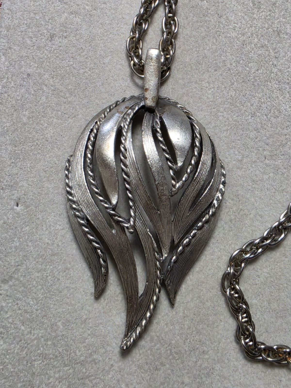 Vintage Silver Tone Pendant On 24″ Chain Unusual Design, Tulip, Flames, Leaves?