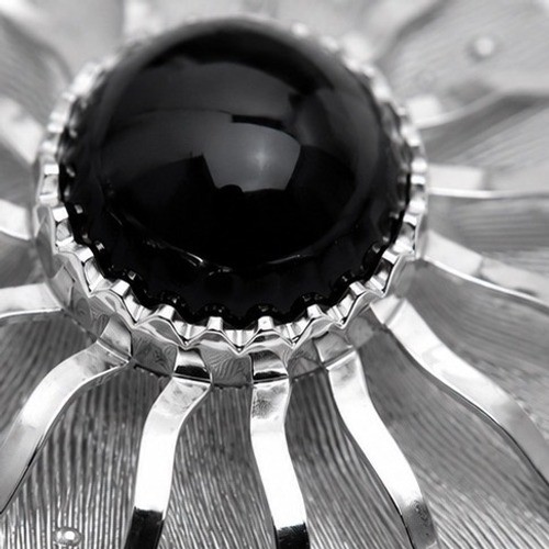 Vintage Sarah Coventry Black Cabochon Silver Tone Sunburst Brooch Pin Signed