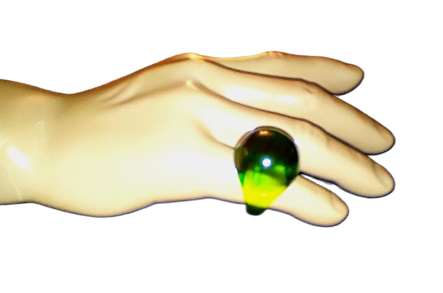 vintage 1960’s Green Lucite Bubble Dome Ring size 8.5