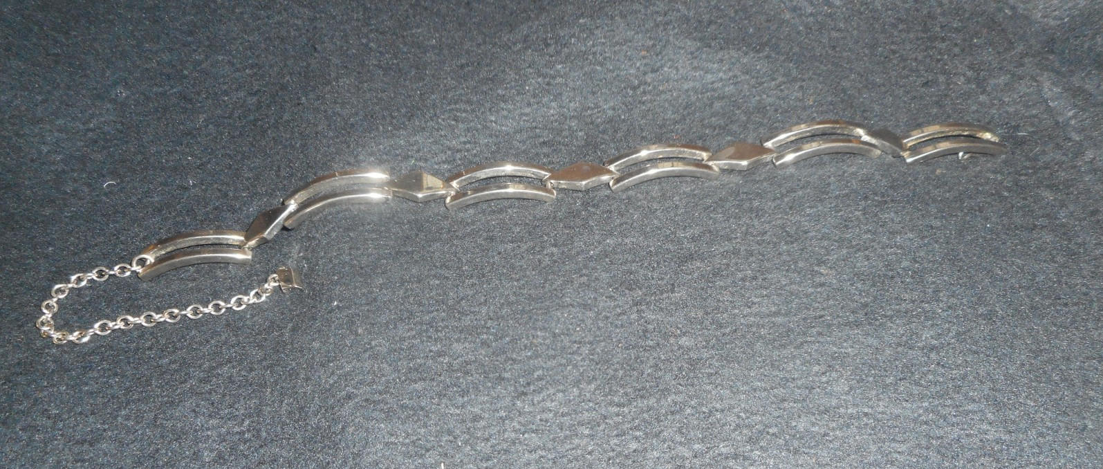 Mid Century Modern Choker stainless steel Silver tone “