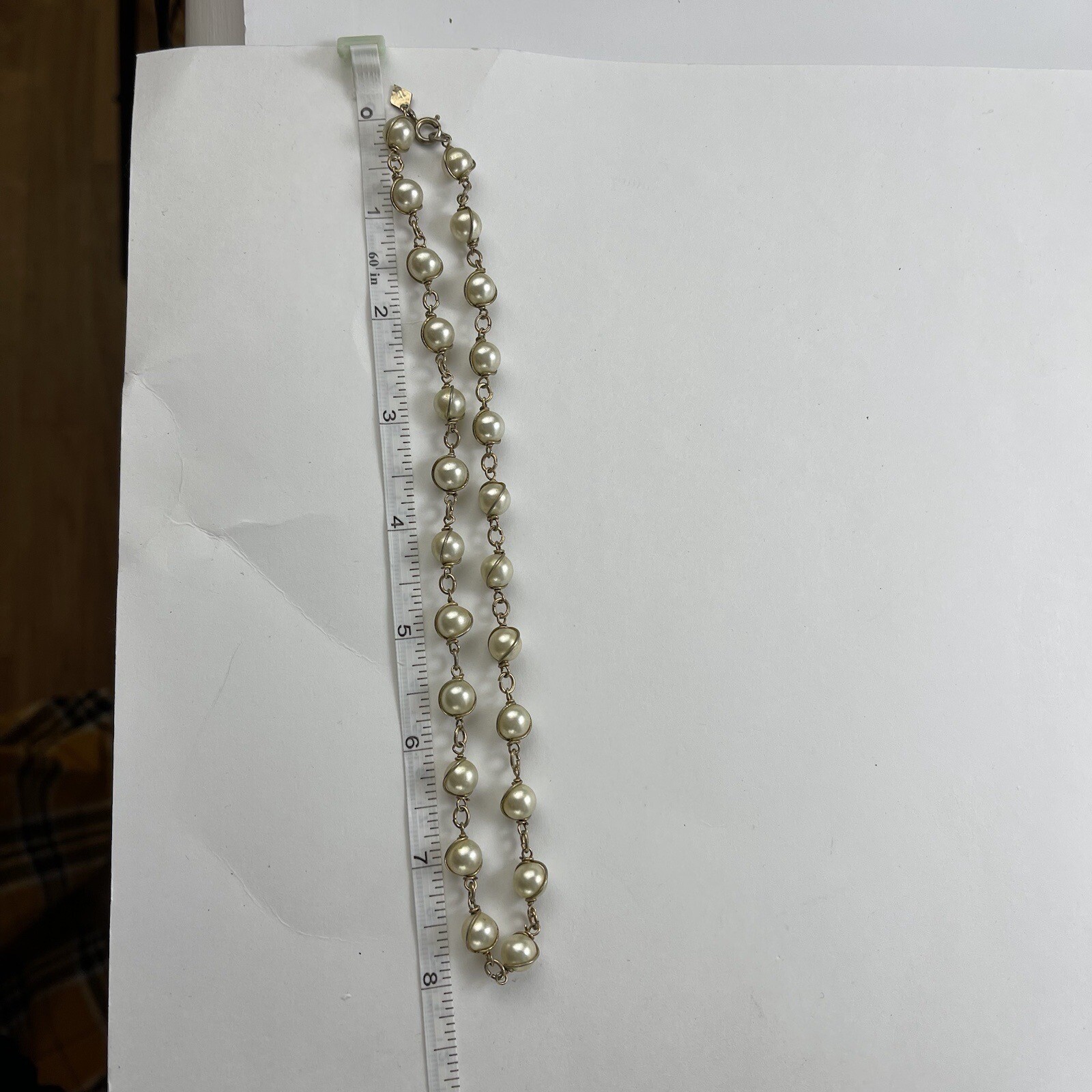 Sarah Coventry Gold Tone Wire Wrapped Faux Pearl Necklace 18″Vintage