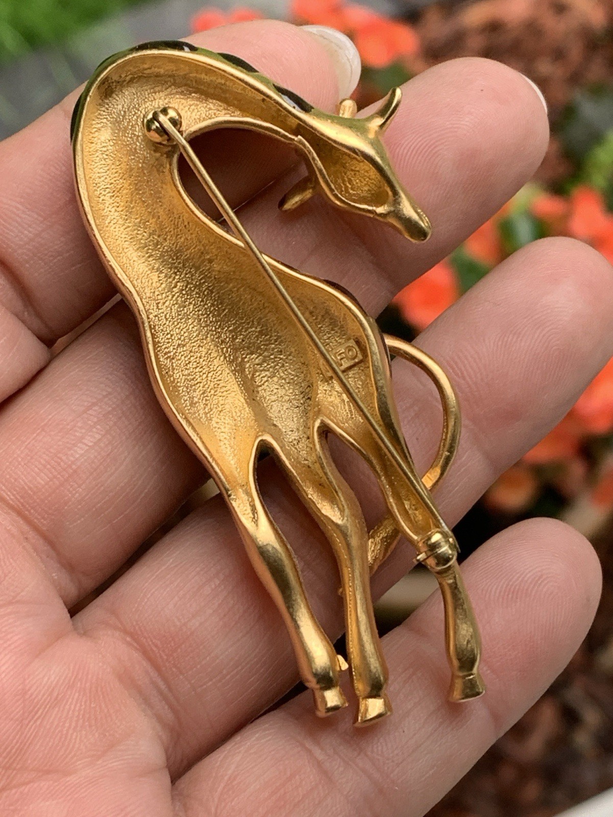Vintage STUNNING Giraffe Brooch Large Pin 2.75″ Tall Gold Tone Enamel Signed FO