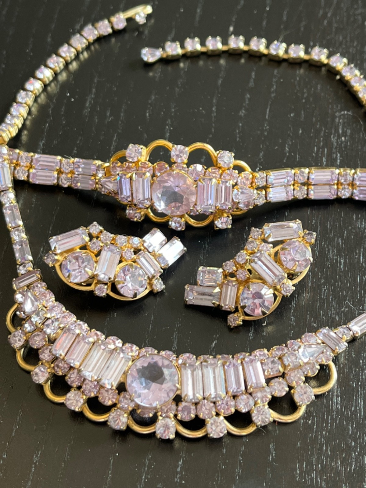 Outstanding Vintage Kramer New York Necklace Bracelet Earrings Lavendar Amethyst