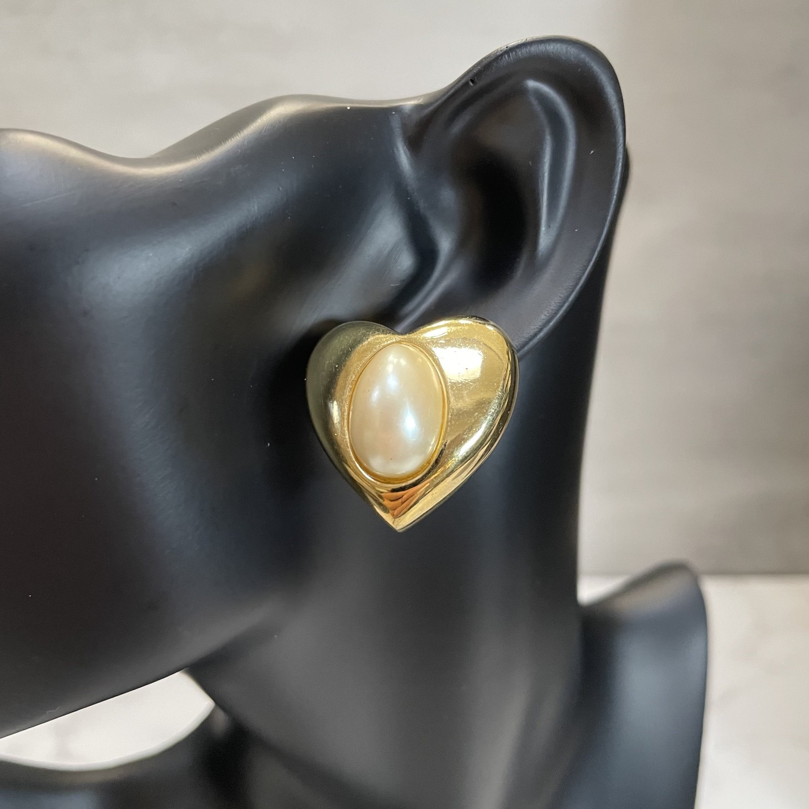 Vintage Richeleau Gold Tone Setting & Cabochon Faux Pearl Clip on Earrings