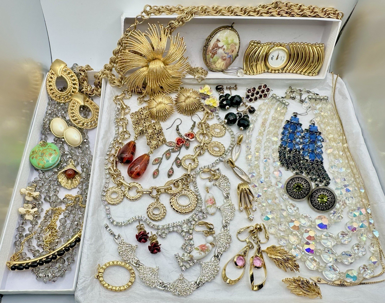 Antique VTG Estate Jewelry Gold Tone Monet Avon Crystal Romantic Sparkle Read