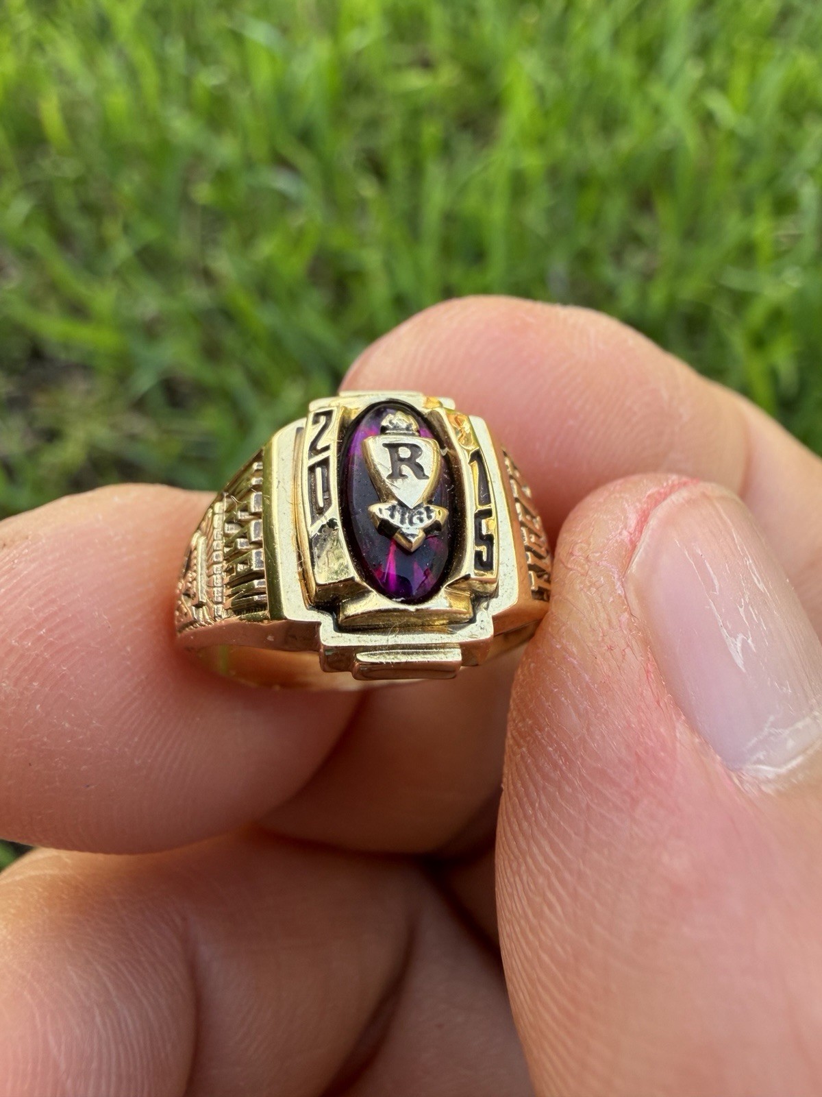 R High School Class Ring For Women