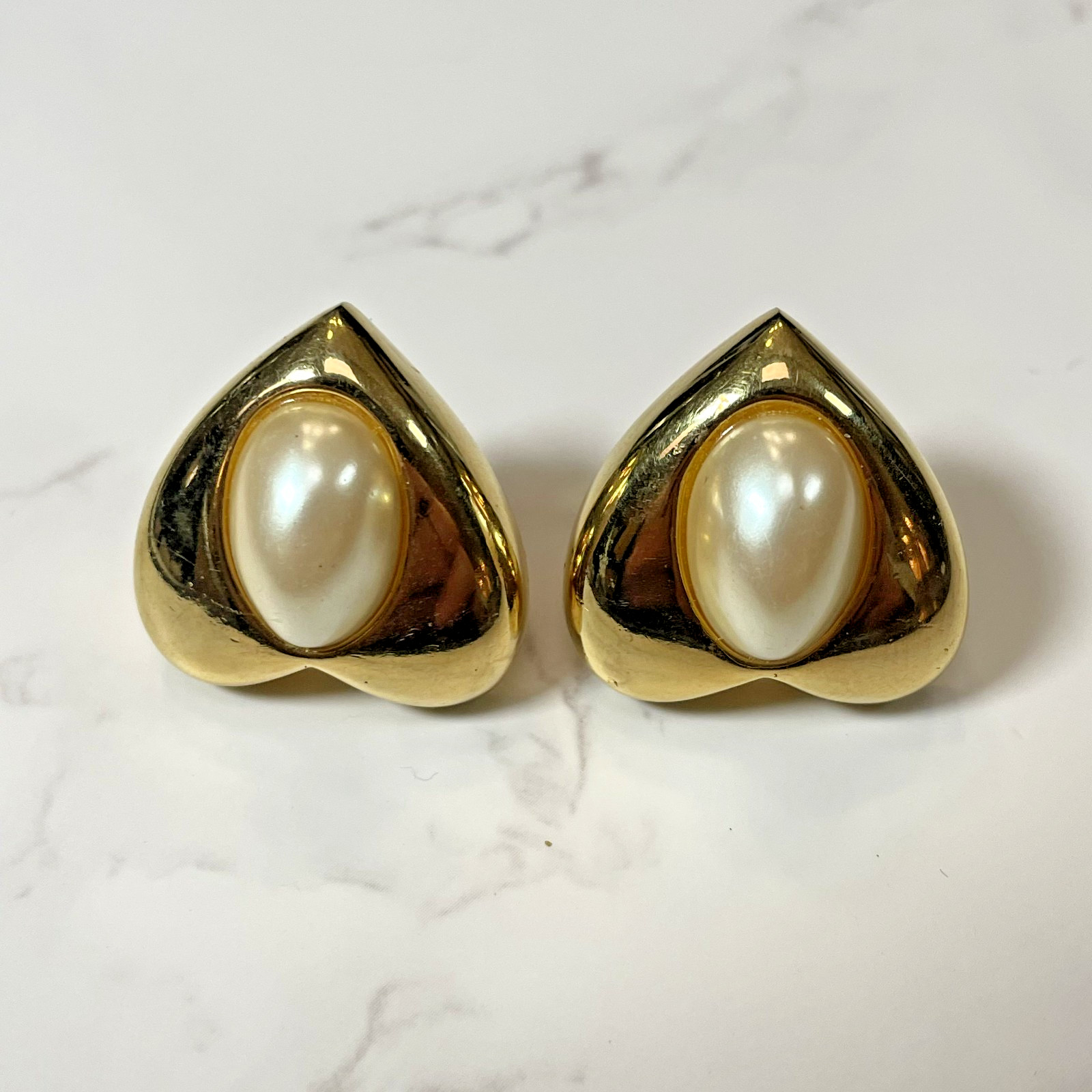 Vintage Richeleau Gold Tone Setting & Cabochon Faux Pearl Clip on Earrings