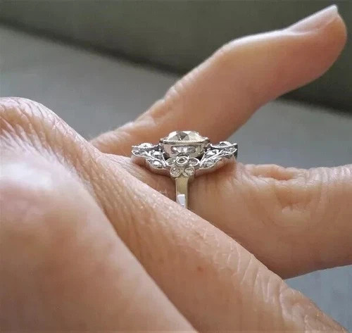 Art Deco Style 2.5Ct Round Cut Lab Created Diamond 925 Silver Engagement Ring