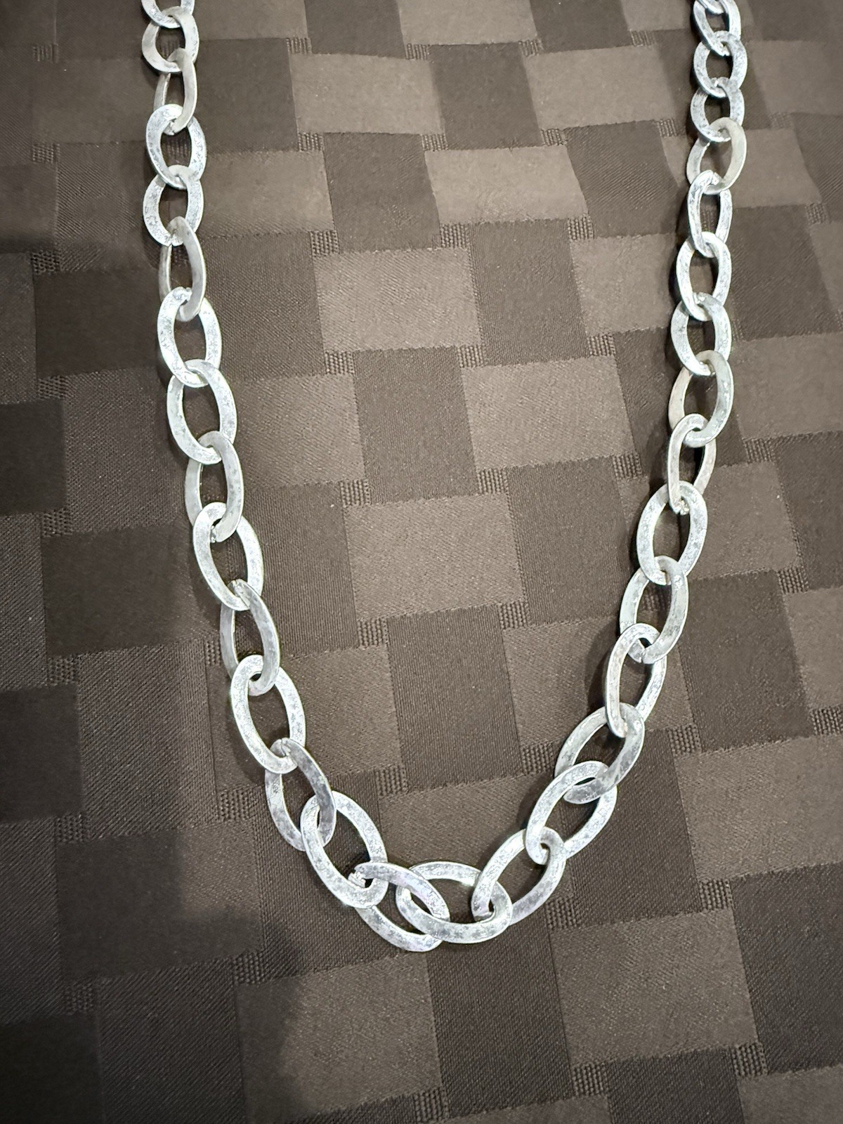 Mens Chunky SilverTone Oval Link Chain NecklaceLong 42″ Unisex Heavy 68g