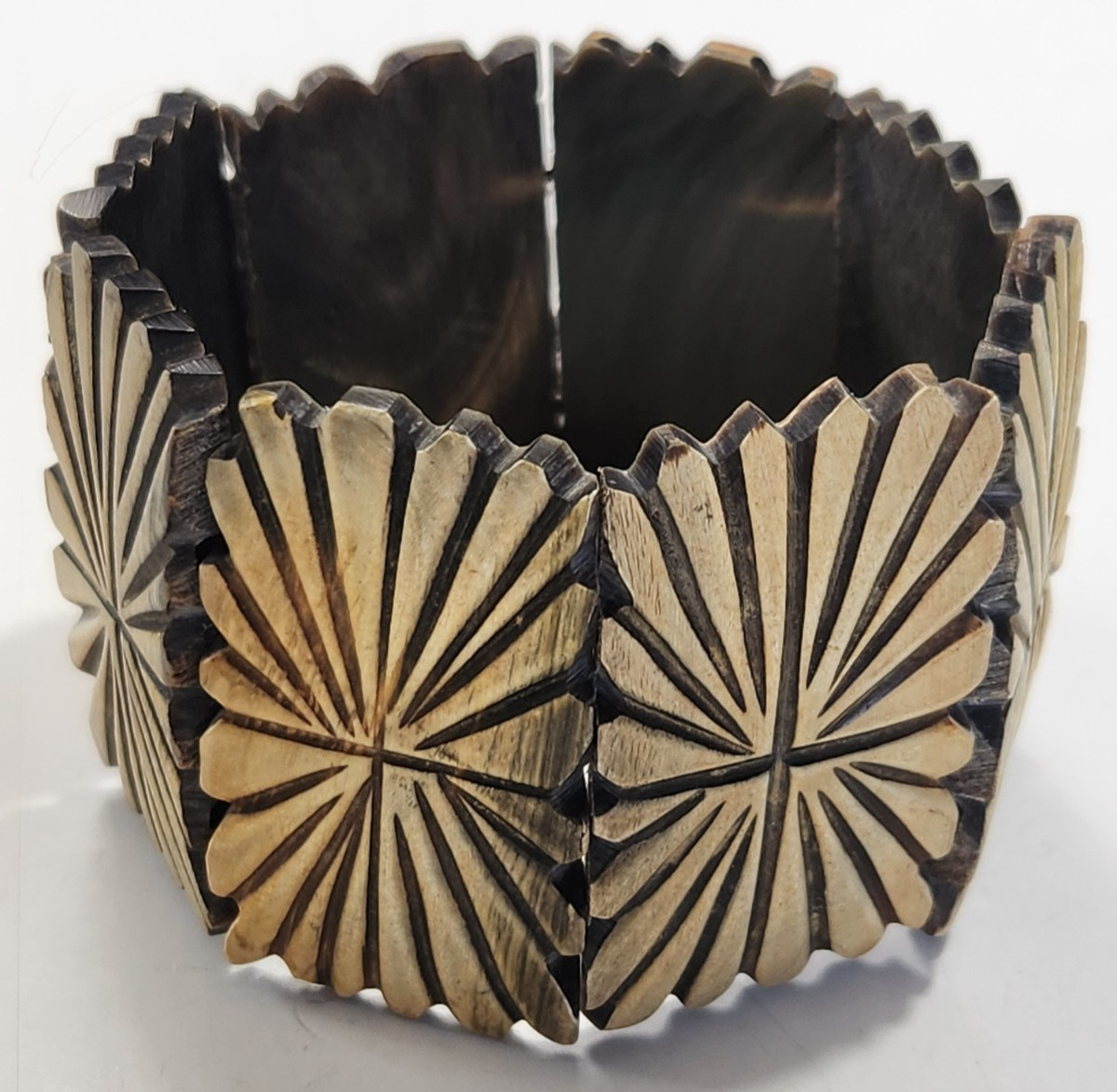 Vtg Horn Bracelet Carved Starburst Design Stretch Panel Tribal African Ethnic