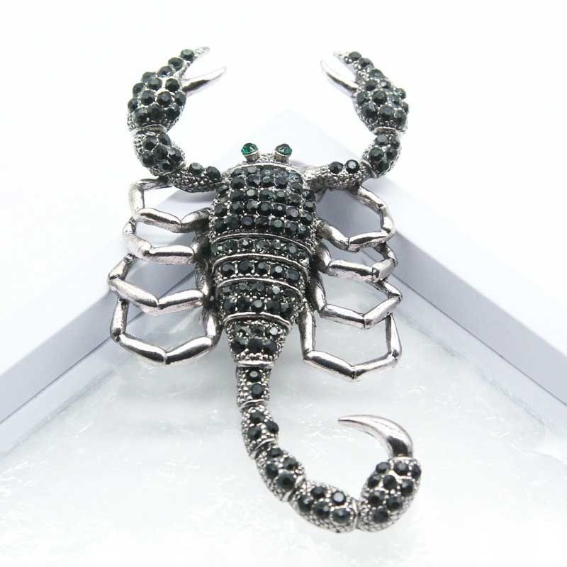 Vintage Scorpion Brooch Lifelike Animal Alloy Pin Party Accessory for Men Women