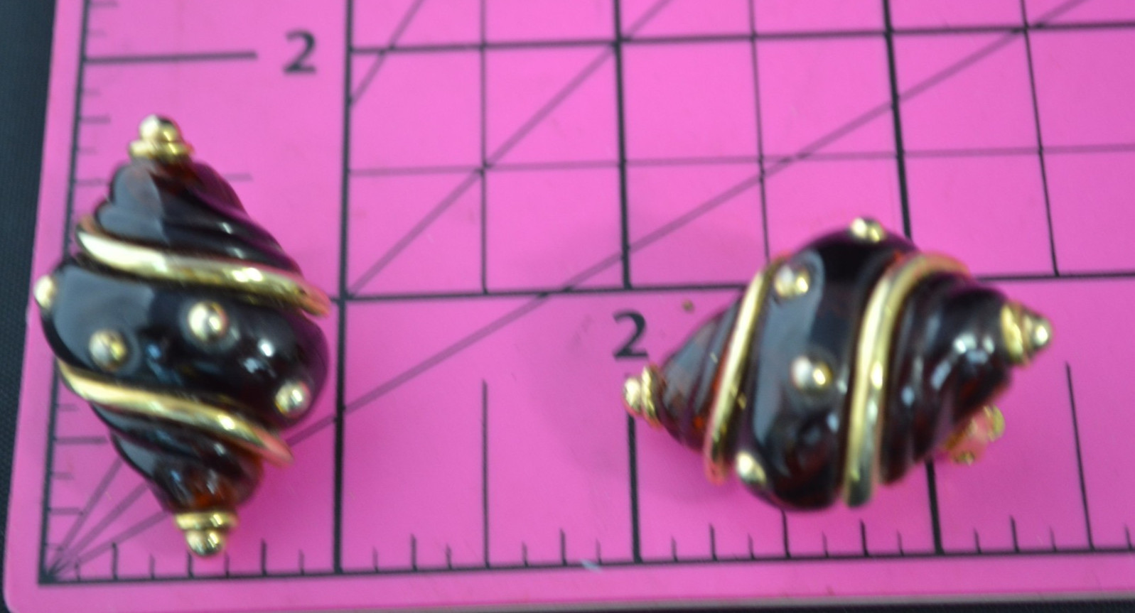 Kenneth Jay Lane KJL earrings clip on seashell Honey Amber color Lucite gold ton