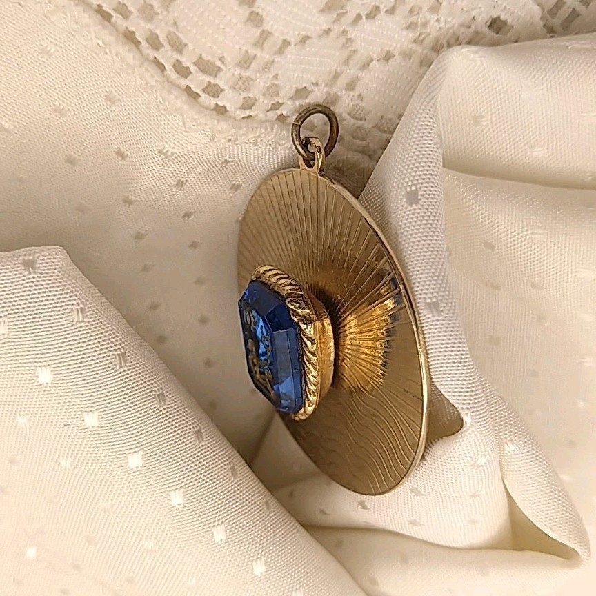 Virgo Zodiac Blue Glass Gold Tone Sunburst Pendant Etched Astrological Signs VTG