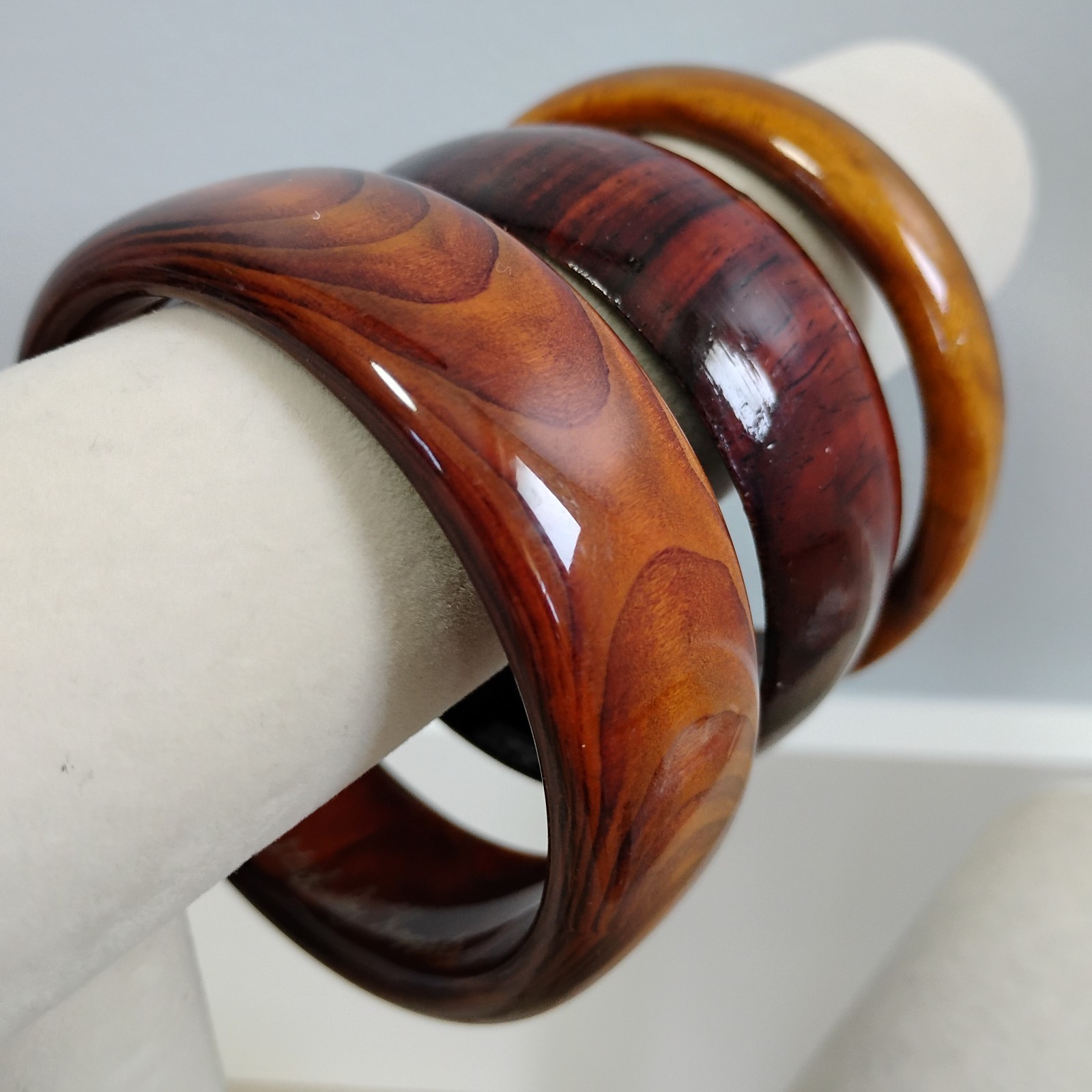 Lot Of 3 Vintage Huppke Cypress Myrtle Wood Lacquered Bangle Bracelets Sz 8